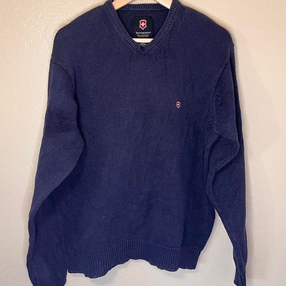 Victorinox Men's Navy and Blue Jumper